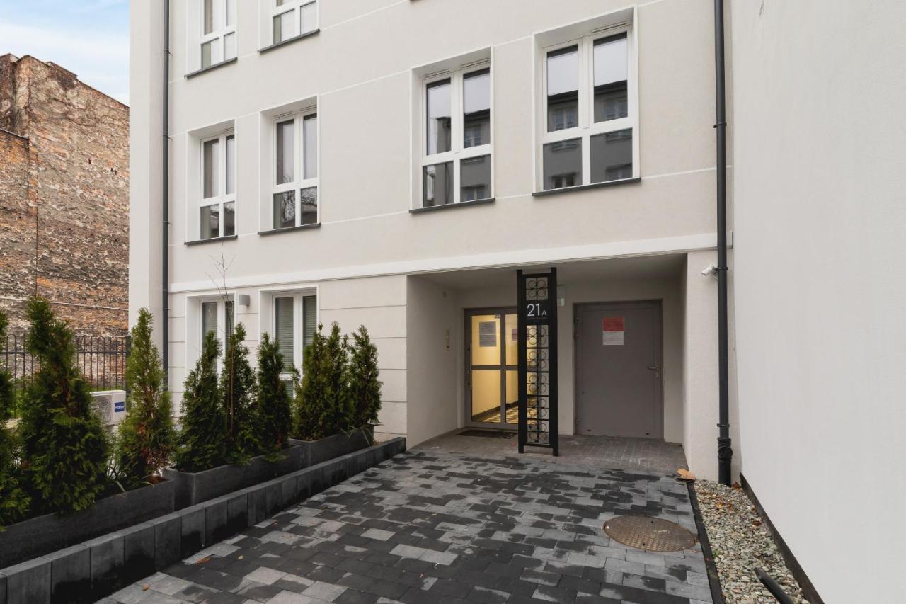 City Studio With Ac Czarnowiejska By Renters คราคูฟ ภายนอก รูปภาพ