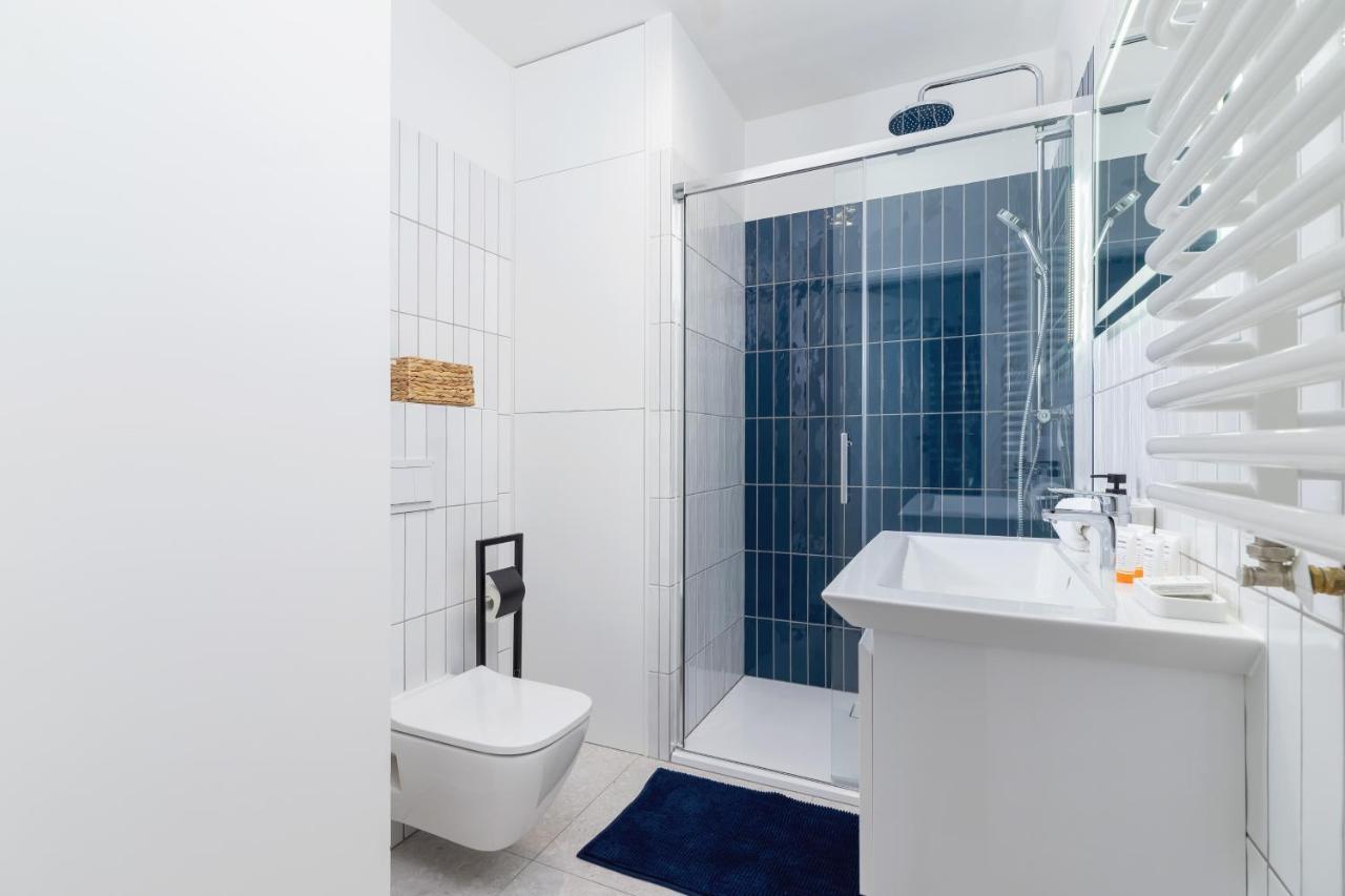 City Studio With Ac Czarnowiejska By Renters คราคูฟ ภายนอก รูปภาพ