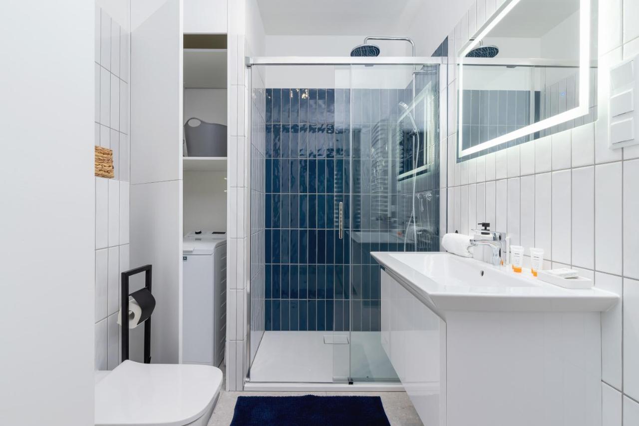 City Studio With Ac Czarnowiejska By Renters คราคูฟ ภายนอก รูปภาพ